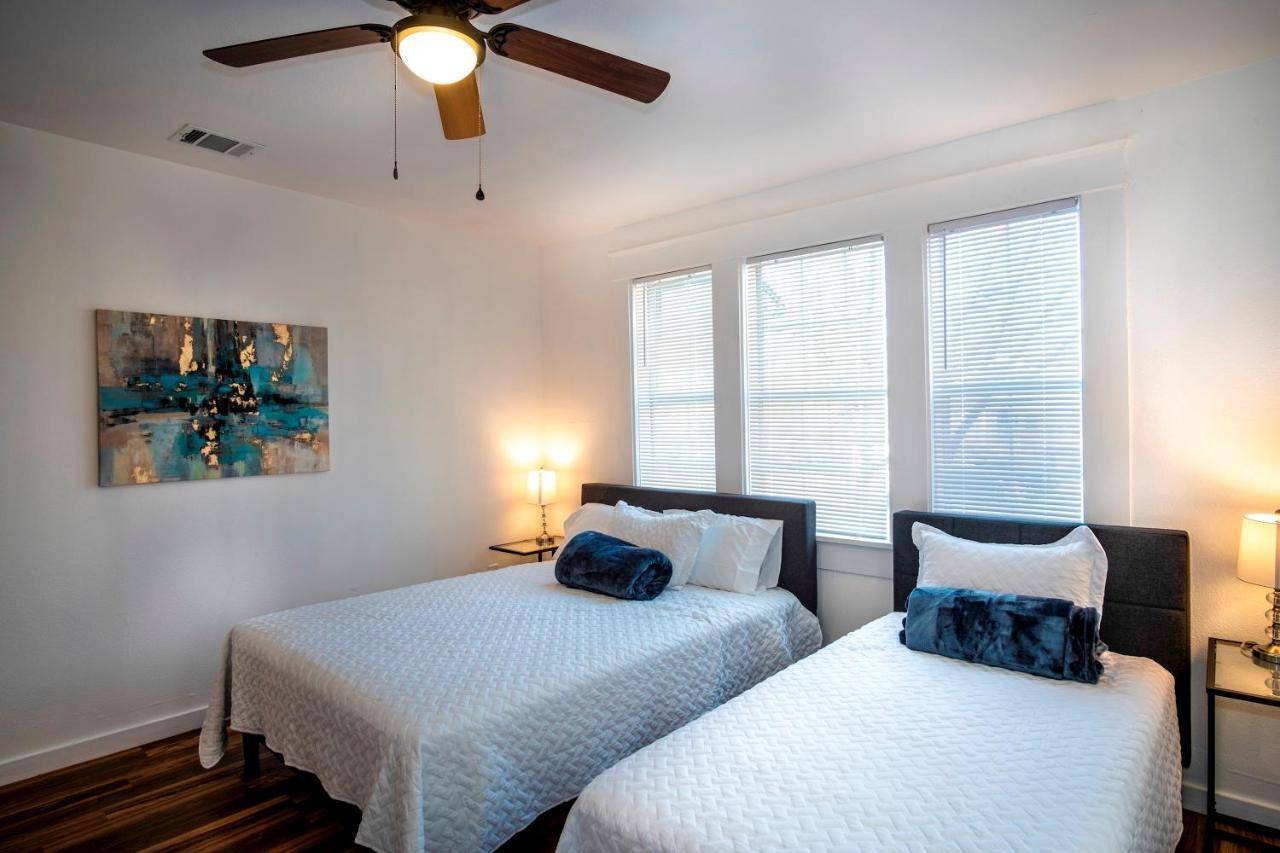 Downtown View Cozy 2Br1Ba Home Sleeps 8 San Antonio Exteriör bild